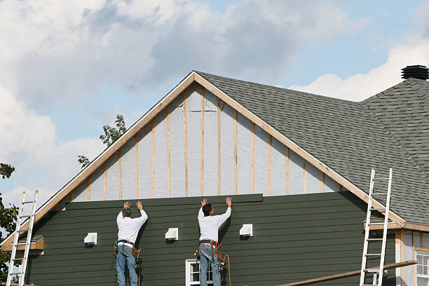 Professional Siding Installation technician working in Eatontown, NJ